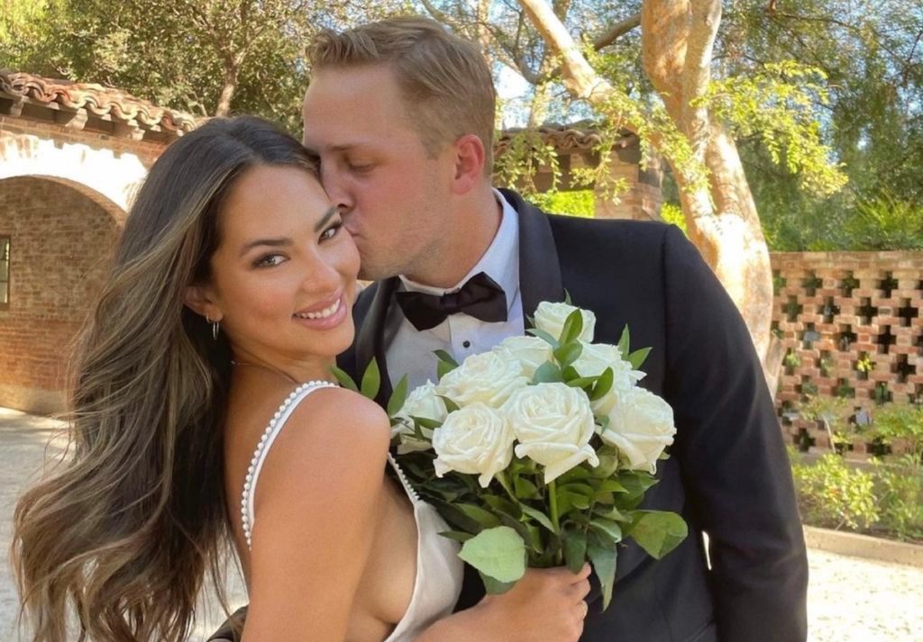 Lions QB & Girlfriend Tie the Knot